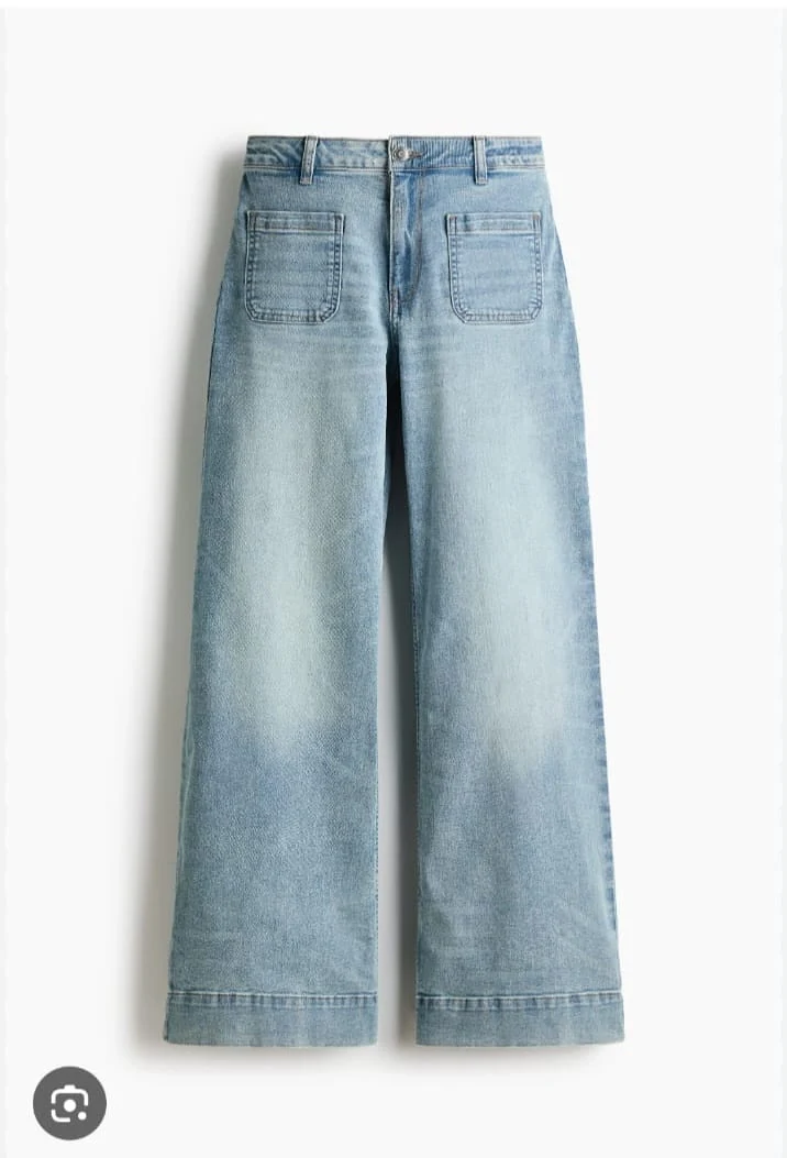 Wide-Leg Patch-Pocket Jeans – Denim Wash Collection - Image 2