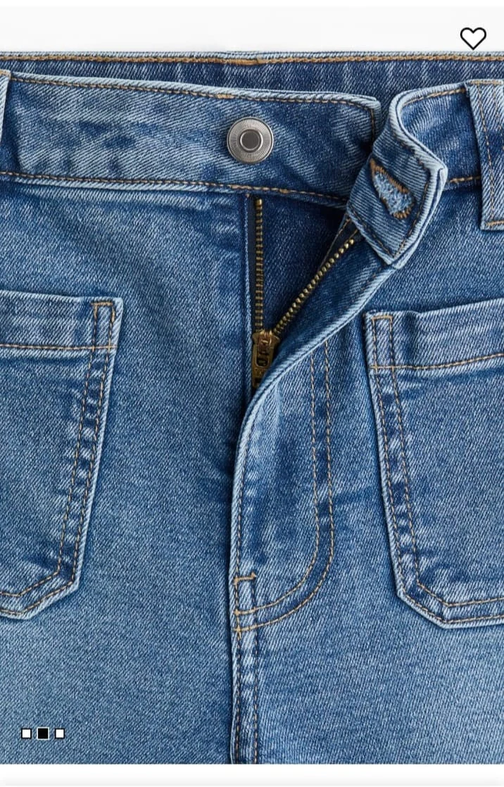 Wide-Leg Patch-Pocket Jeans – Denim Wash Collection - Image 6