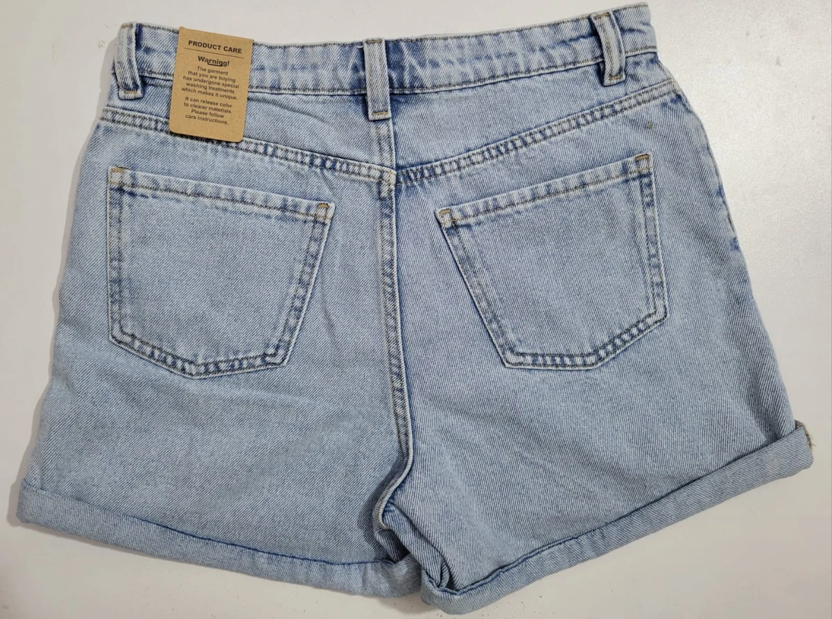 Cuffed Denim Shorts – Light Blue - Image 3